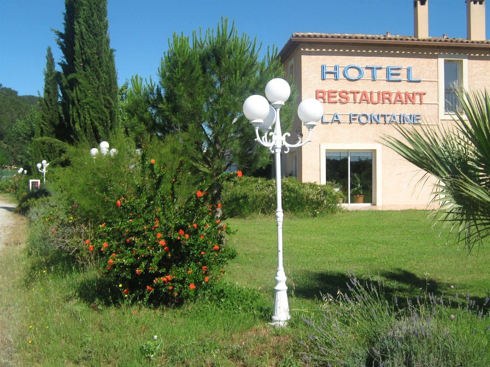 Hotel La Fontaine Vidauban Esterno foto